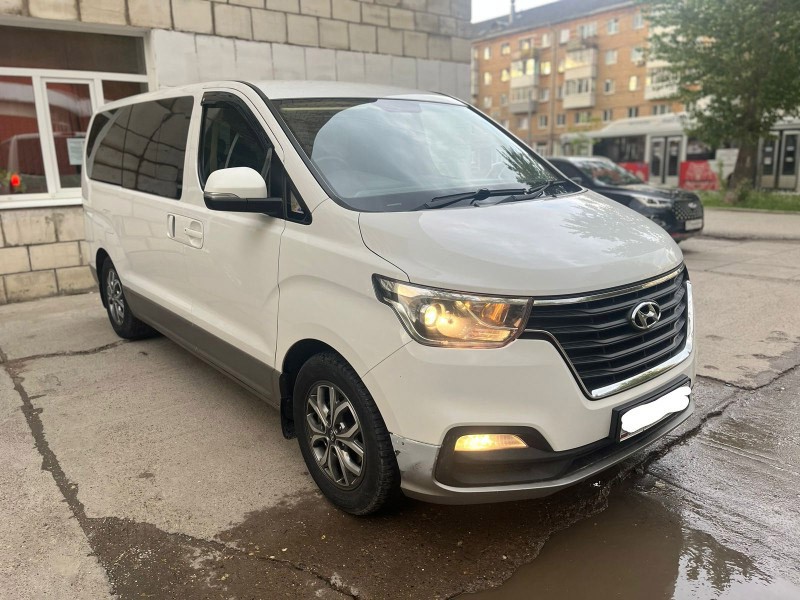 Hyundai H-1 (Grand Starex)