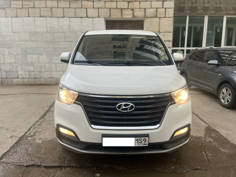 Hyundai H-1 (Grand Starex)